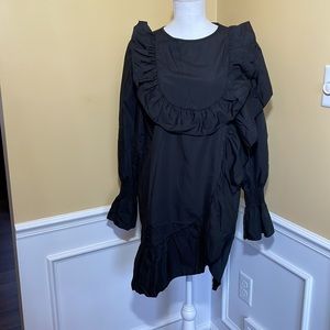 NWT Vonda Women’s Long Sleeve Ruffle-trim Mini Dress.